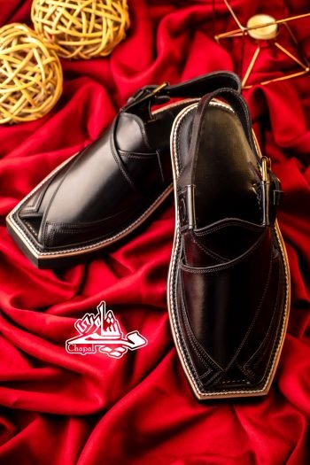 Kaptaan Chappal Black