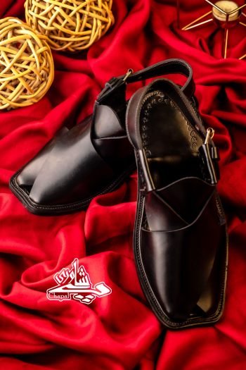 Charsadda Chappal Plain Black Saada Sole