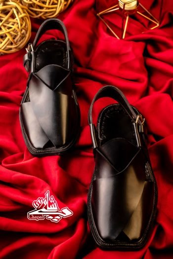 Charsadda Chappal Plain Black Saada Sole