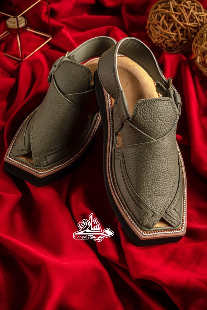 Kaptaan Chappal Matt Hena Green Grain Leather